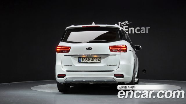 Kia Canival 2020 — photo 4