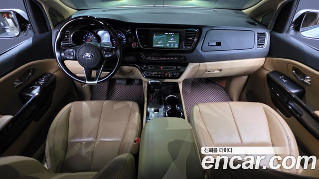 Kia Canival 2020 — photo 10