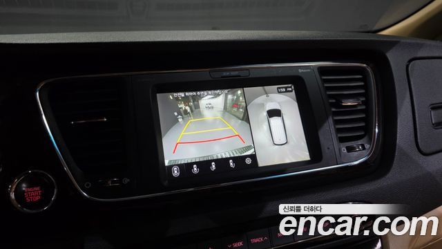 Kia Canival 2020 — photo 21