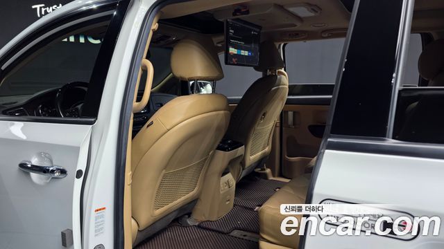 Kia Canival 2020 — photo 16