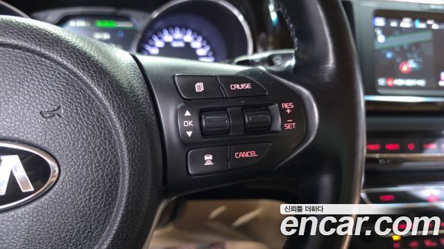 Kia Canival 2020 — photo 29