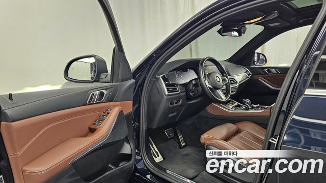 BMW X5 2022 — photo 10