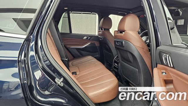 BMW X5 2022 — photo 12