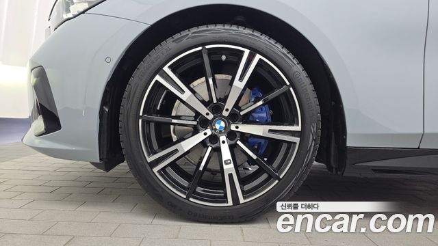 BMW 5-Series 2026 — photo 5
