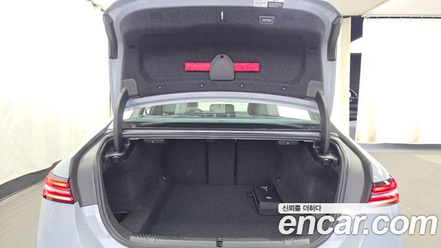 BMW 5-Series 2026 — photo 20