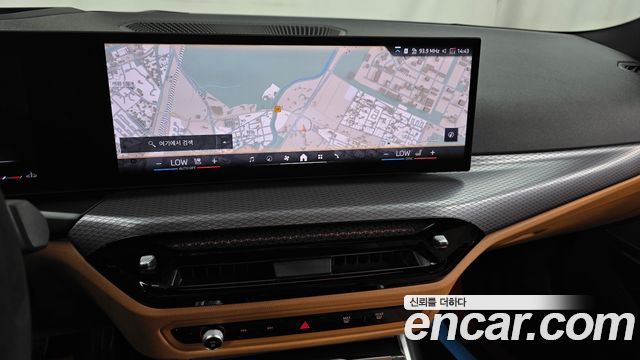 BMW 3-Series 2025 — photo 19