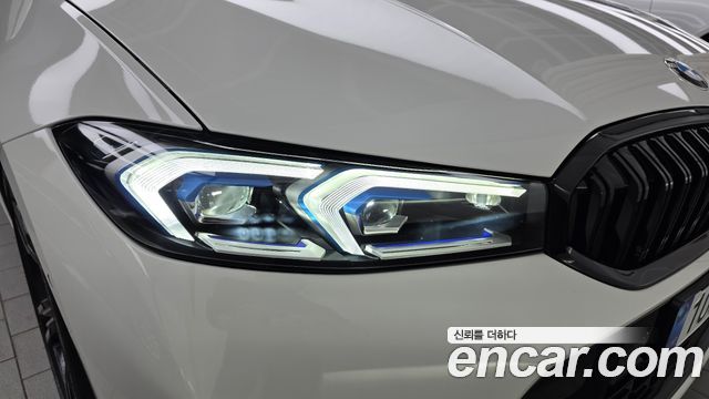 BMW 3-Series 2025 — photo 8