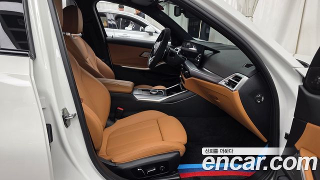 BMW 3-Series 2025 — photo 16