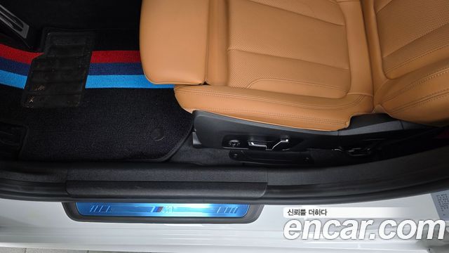 BMW 3-Series 2025 — photo 31
