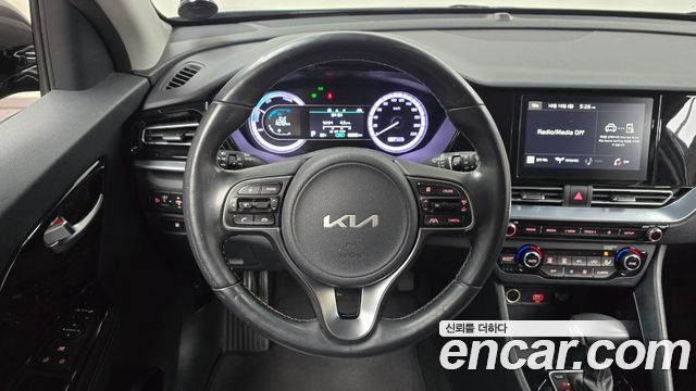 Kia Niro 2022 — photo 18
