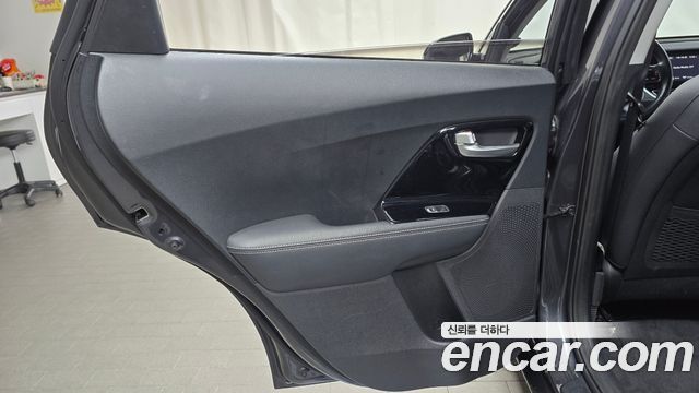 Kia Niro 2022 — photo 15