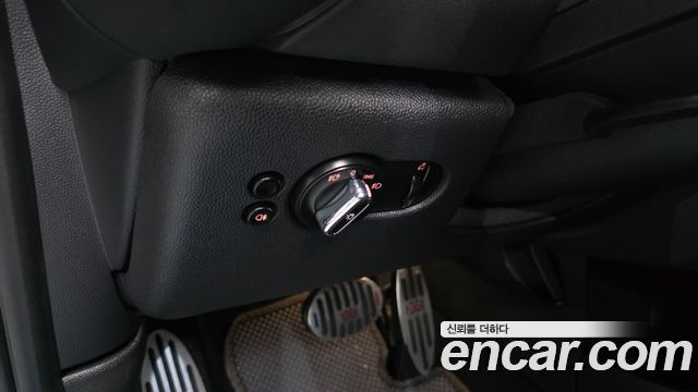 Mini Cooper 2023 — photo 28
