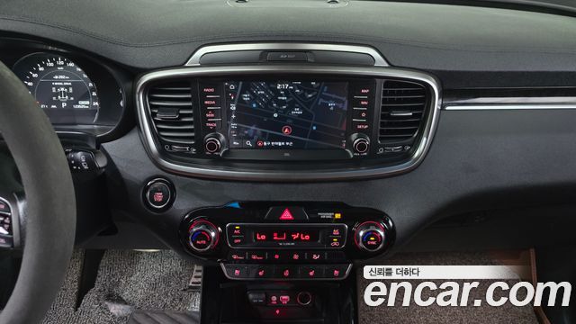 Kia Sorento 2019 — photo 19