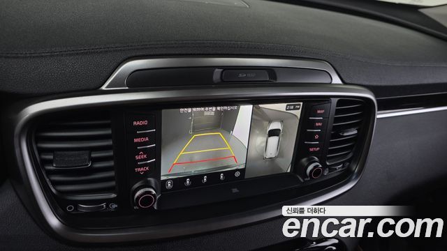 Kia Sorento 2019 — photo 20