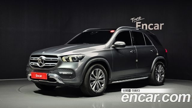 Mercedes-Benz GLE-Class 2022 — photo 1