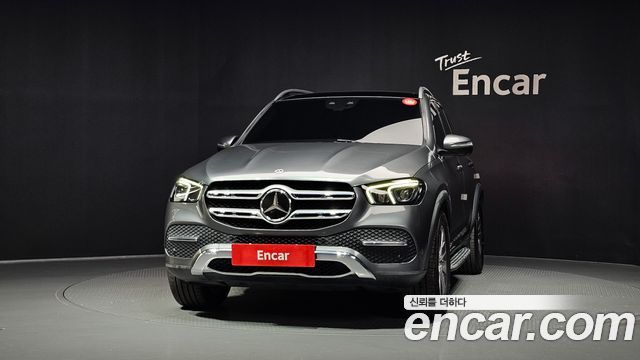 Mercedes-Benz GLE-Class 2022 — photo 3