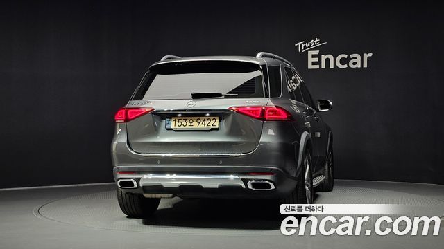 Mercedes-Benz GLE-Class 2022 — photo 4