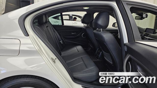BMW 3-Series 2014 — photo 12