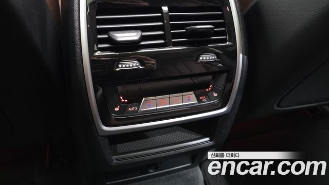 BMW X6 2020 — photo 25