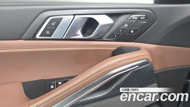 BMW X6 2020 — photo 31