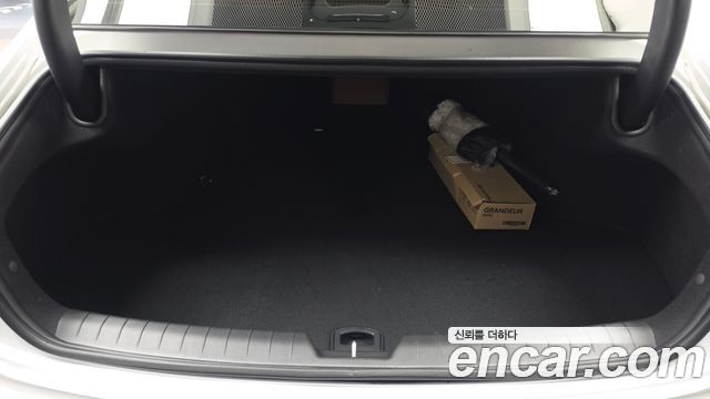Hyundai Grandeur 2026 — photo 20