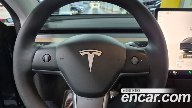 Tesla Model Y 2024 — photo 9