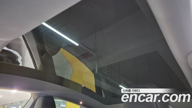 Tesla Model Y 2024 — photo 16