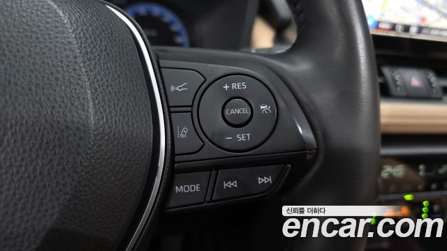 Toyota RAV4 2023 — photo 22