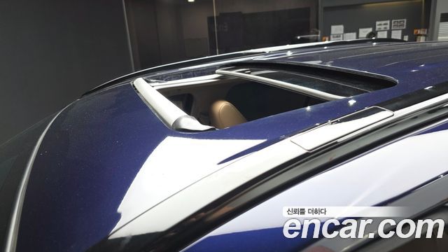 Toyota RAV4 2023 — photo 25