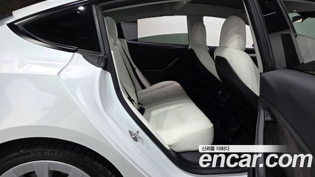 Tesla Model 3 2022 — photo 17