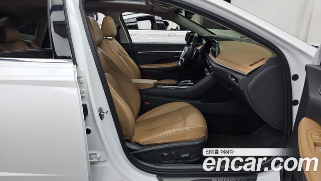 Hyundai Sonata 2021 — photo 17