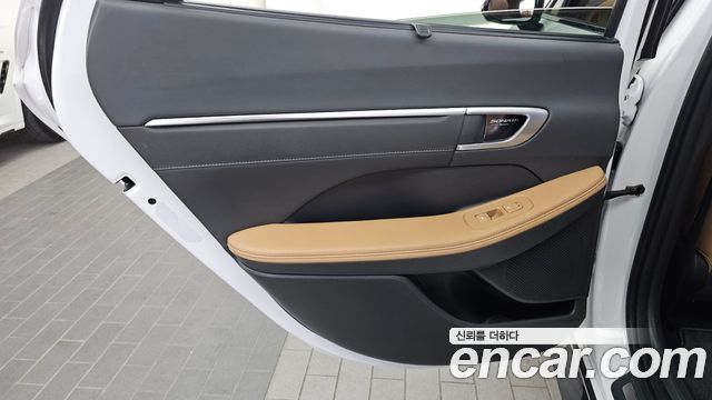 Hyundai Sonata 2021 — photo 15