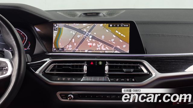 BMW X7 2020 — photo 20
