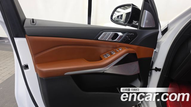 BMW X7 2020 — photo 14