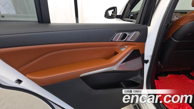 BMW X7 2020 — photo 15