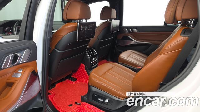 BMW X7 2020 — photo 16