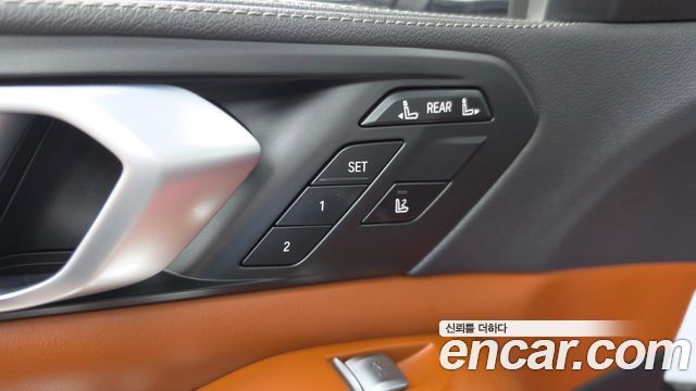 BMW X7 2020 — photo 28