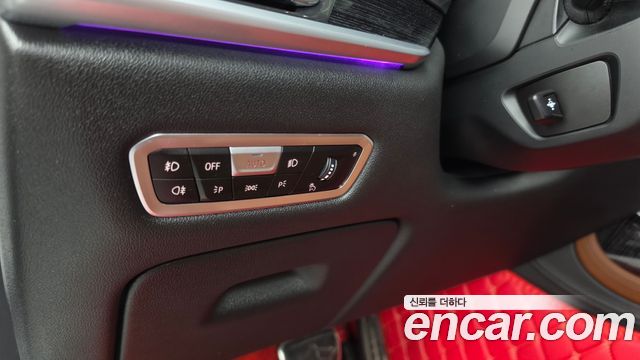 BMW X7 2020 — photo 32