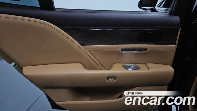 Genesis G90 2022 — photo 15