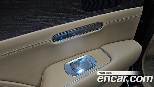 Genesis G90 2022 — photo 27
