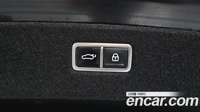 Genesis G90 2022 — photo 34