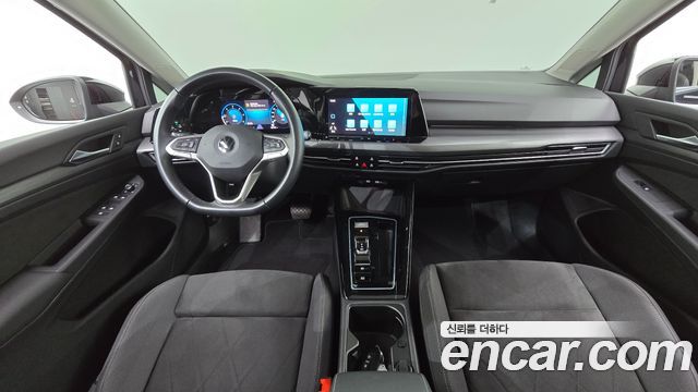 Volkswagen Golf 2023 — photo 10