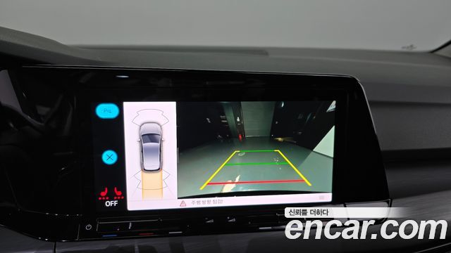 Volkswagen Golf 2023 — photo 20