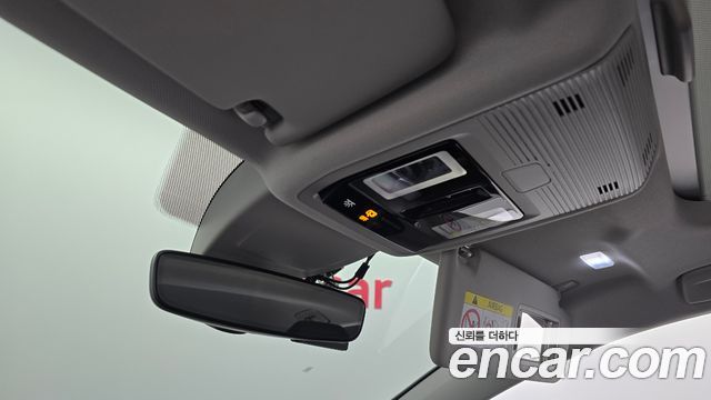 Volkswagen Golf 2023 — photo 26