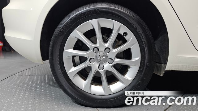 Audi A3 2015 — photo 5