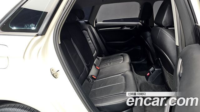 Audi A3 2015 — photo 12