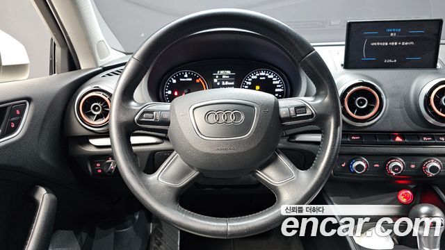 Audi A3 2015 — photo 13