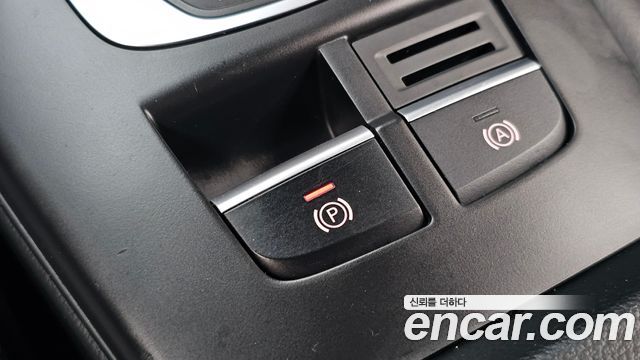 Audi A3 2015 — photo 17