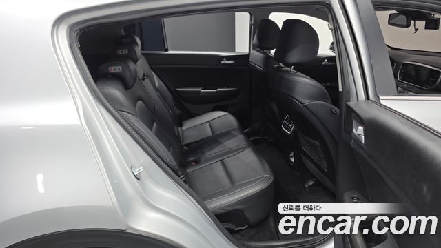 Kia Sportage 2019 — photo 17