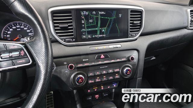 Kia Sportage 2019 — photo 19